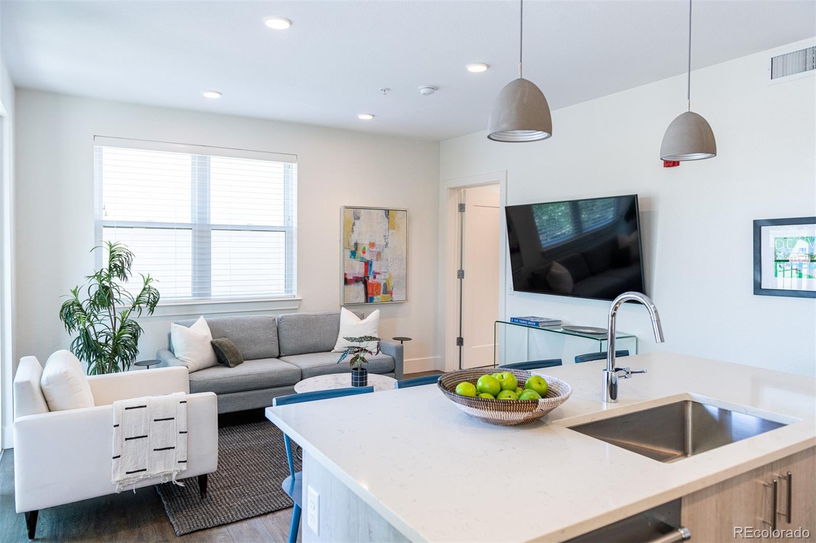 431 East Bayaud Avenue, Unit R212 Denver, CO 80209 - Photo 5 of 36