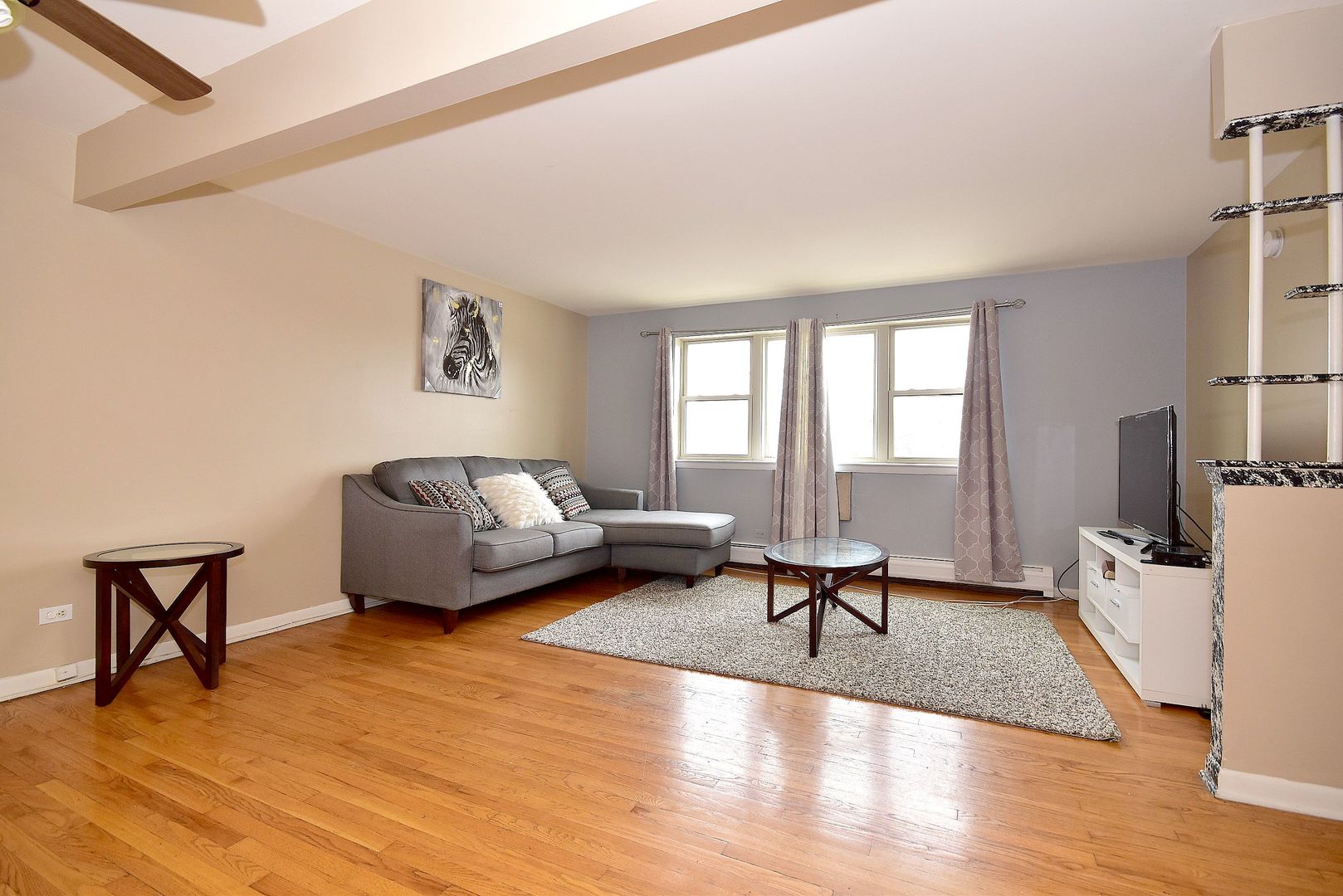 9215 Irving Park Road Schiller Park, IL 60176 - Photo 3 of 25