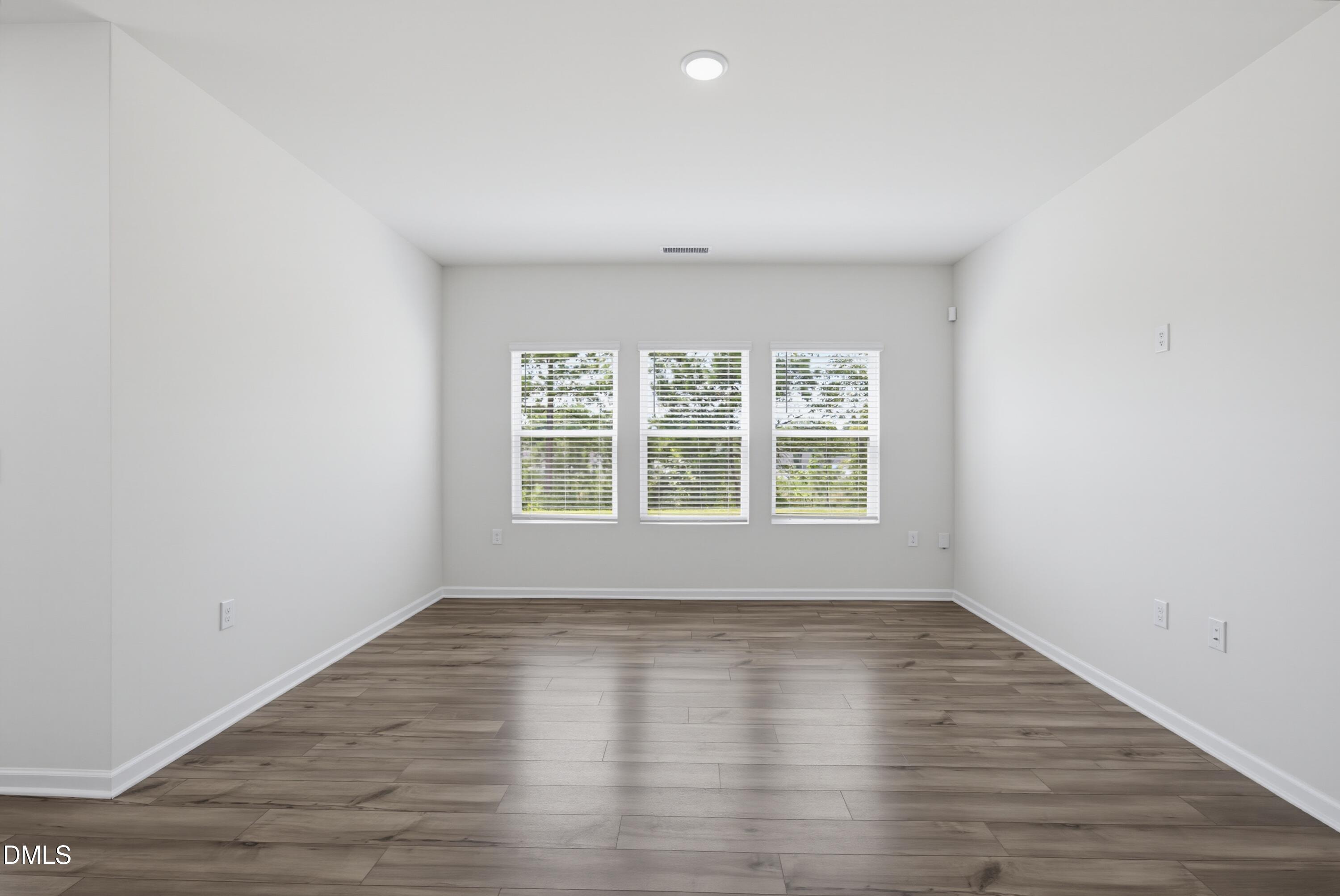 131 Acorn Grv Road Garner, NC 27529 - Photo 17 of 43 Living Room