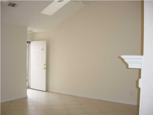 10 Falcon Ridge Lane, Unit 10 Fort Walton Beach, FL 32547 - Photo 4 of 7 Additional Photo
