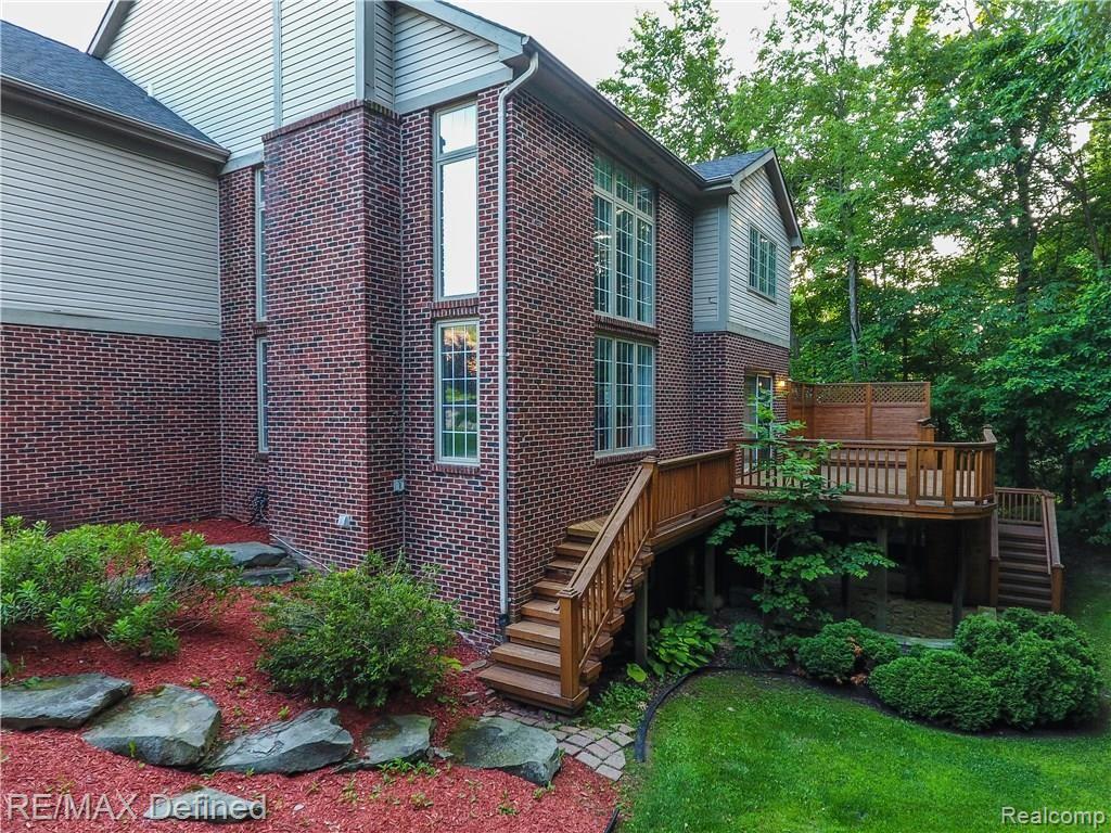 950 Ridgeline Court Lake Orion, MI 48360 - Photo 7 of 48