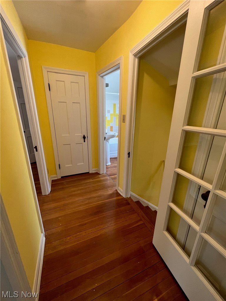 1544 Laclede Road South Euclid, OH 44121 - Photo 16 of 23 Upper hall