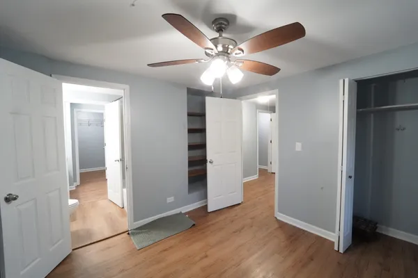 $274,900 | 718 Newton Court, Schaumburg, IL 60107