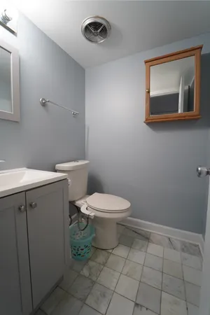 $274,900 | 718 Newton Court, Schaumburg, IL 60107