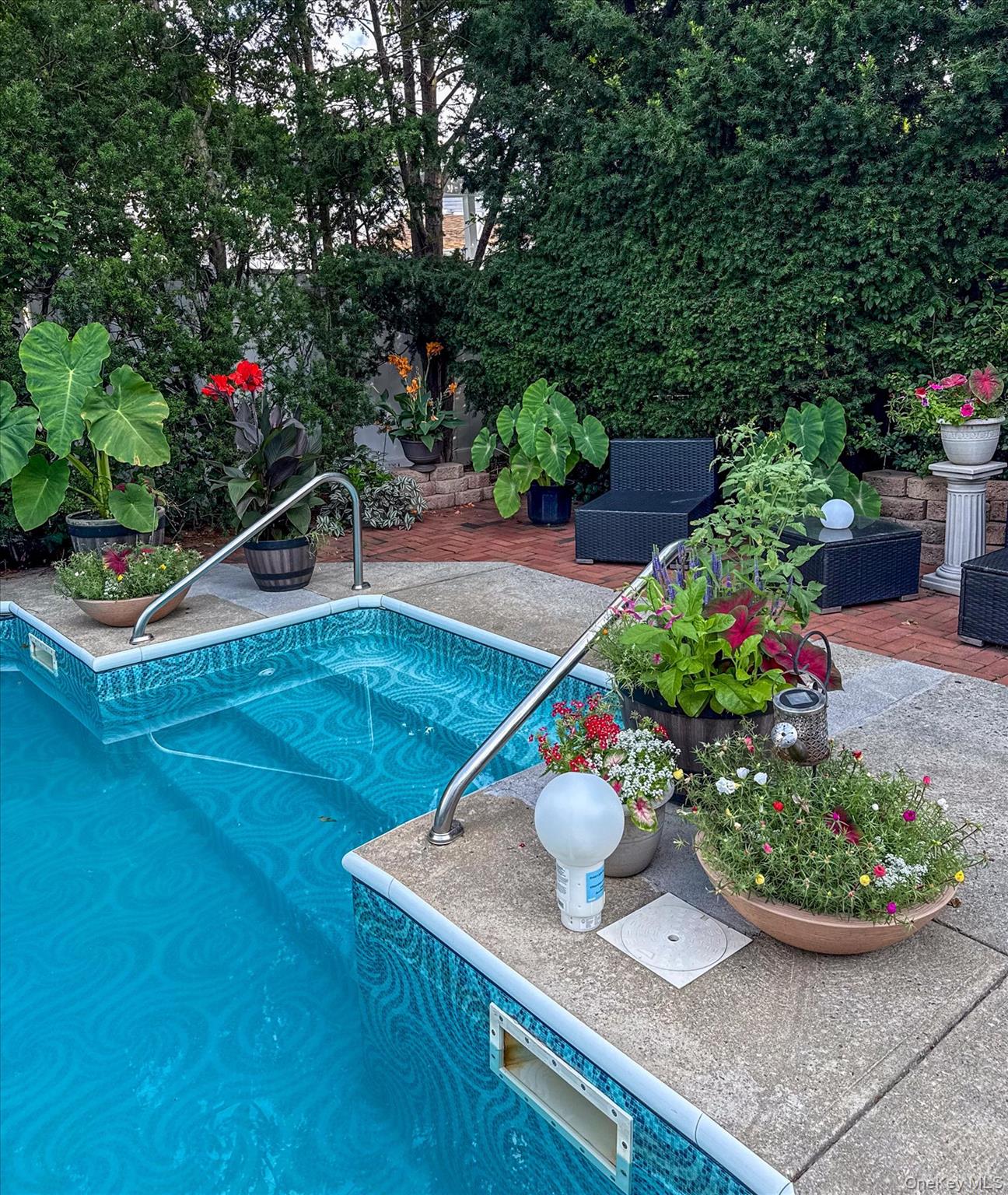 34 Reyam Road Lynbrook, NY 11563 - Photo 30 of 38 a view of a backyard with sitting area