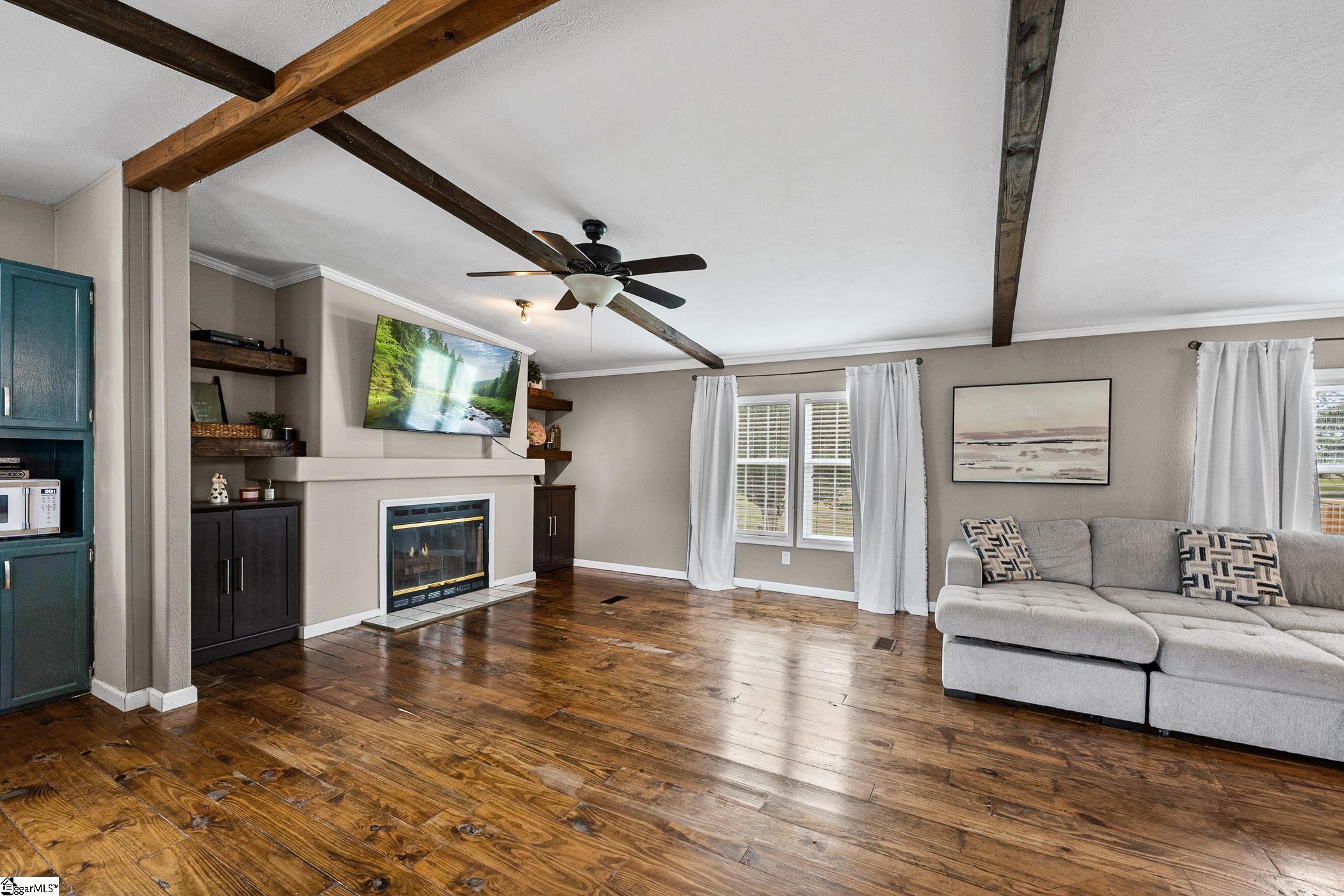 247 Perry Road Greer, SC 29651 - Photo 10 of 41