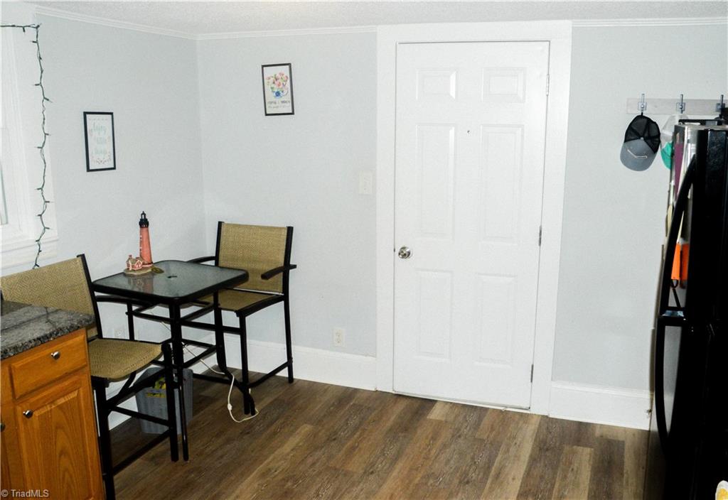 2618 Anderson Road Burlington, NC 27217 - Photo 11 of 15 Kitchen Breakfast Area