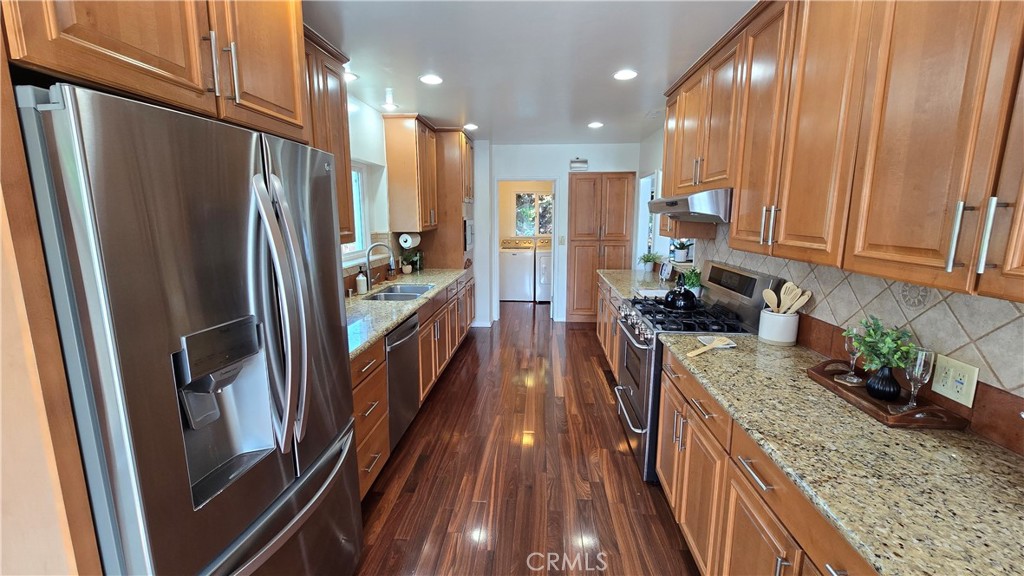 1111 Arbor Dell Road Los Angeles, CA 90041 - Photo 14 of 42