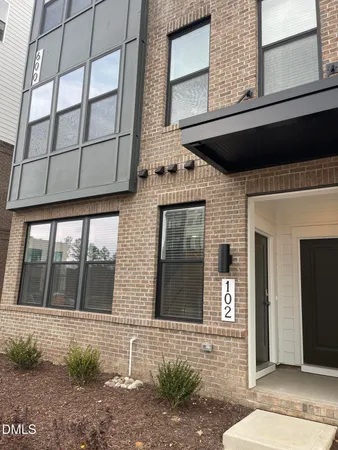 $2,300 | 600 Hedrick Ridge Road, Unit 102, Cary, NC 27519
