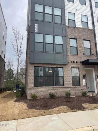$2,300 | 600 Hedrick Ridge Road, Unit 102, Cary, NC 27519