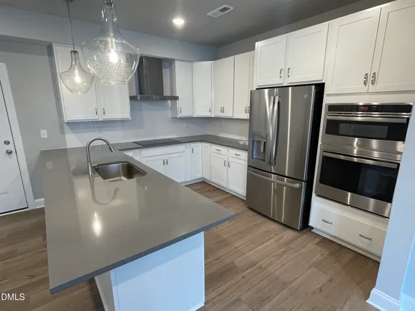$2,300 | 600 Hedrick Ridge Road, Unit 102, Cary, NC 27519