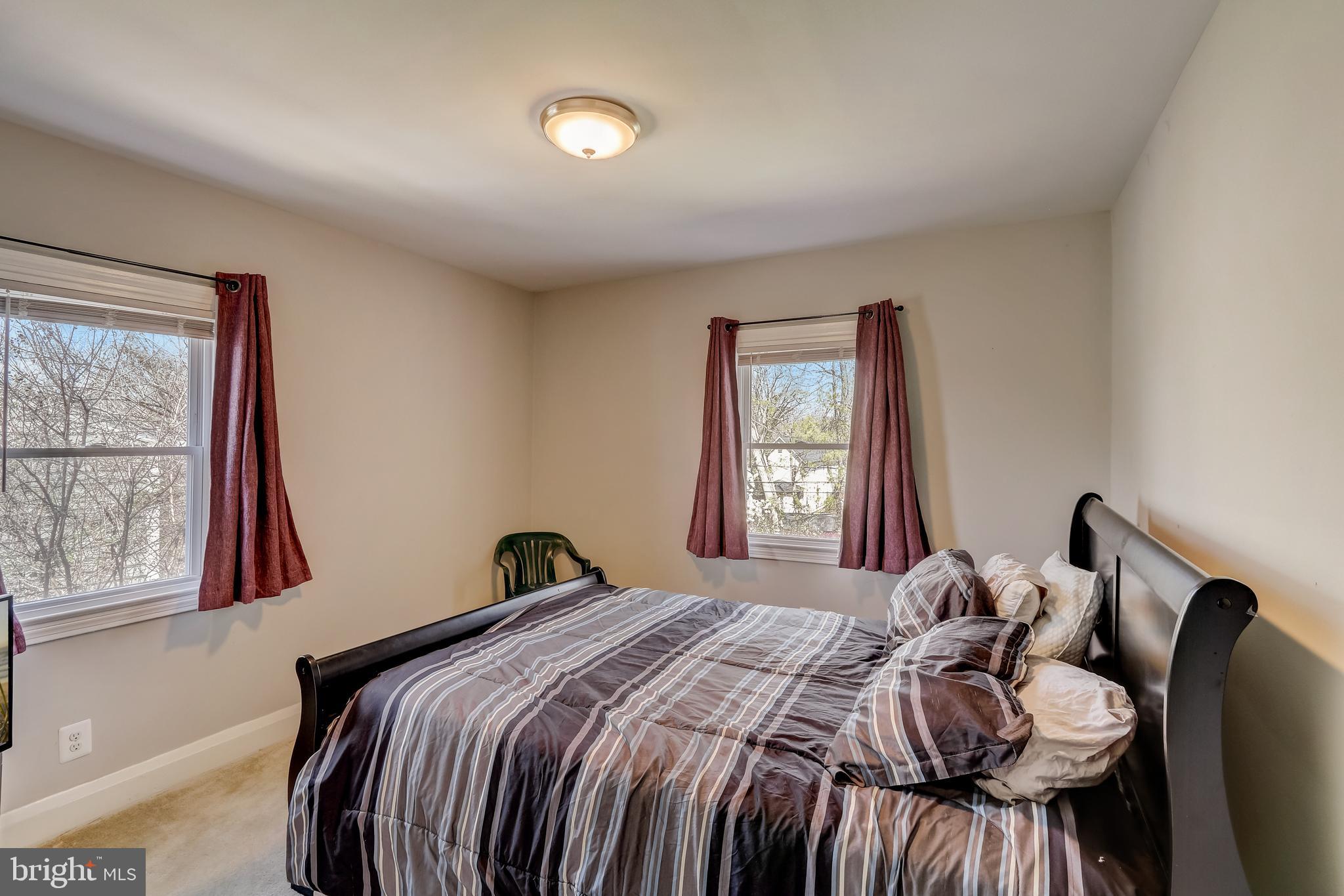 3218 Cedarhurst Road Baltimore, MD 21214 - Photo 15 of 31