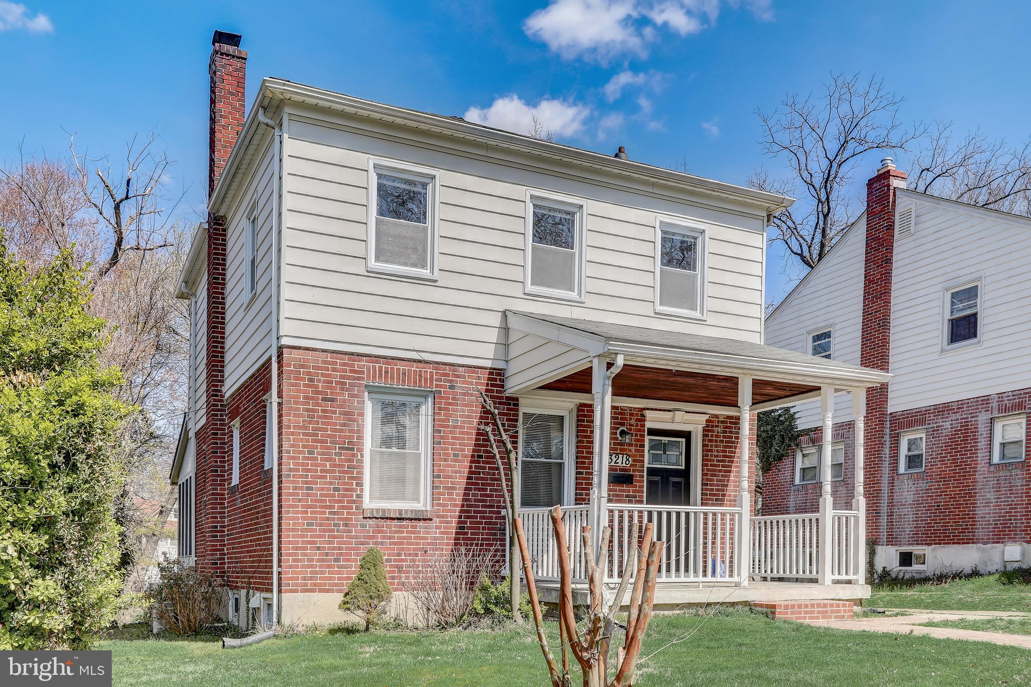 3218 Cedarhurst Road Baltimore, MD 21214 - Photo 3 of 31