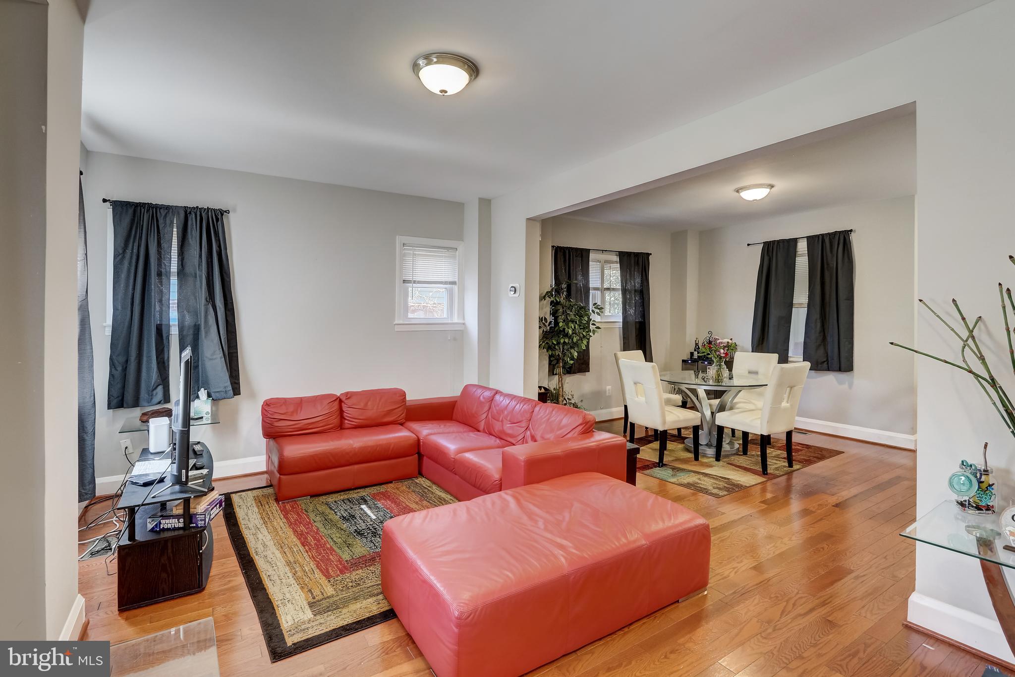 3218 Cedarhurst Road Baltimore, MD 21214 - Photo 5 of 31