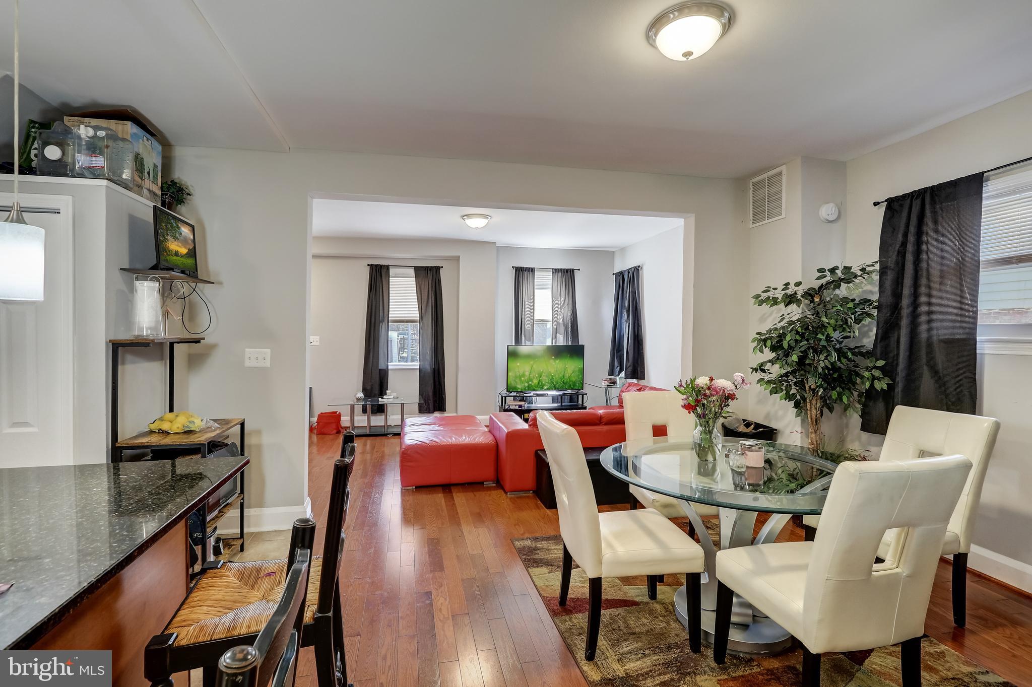 3218 Cedarhurst Road Baltimore, MD 21214 - Photo 8 of 31