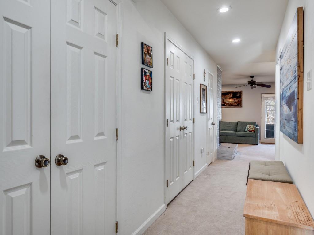 9835 Estate Lane Dallas, TX 75238 - Photo 3 of 25 Hall featuring light carpet and recessed lighting