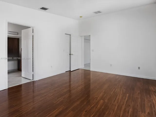 $3,900 | Vizcaya, Miramar, FL 33027