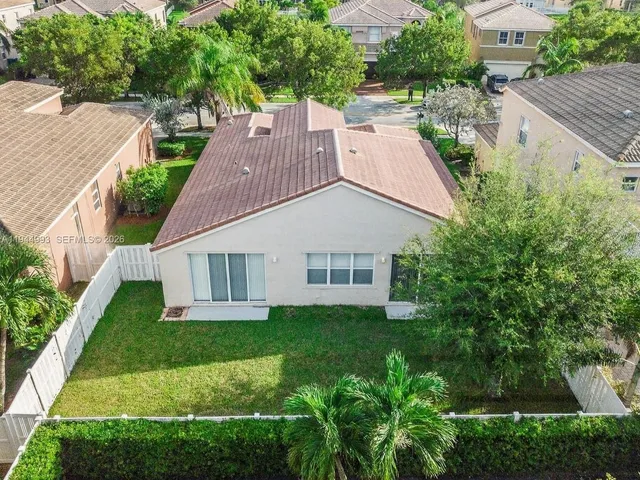 $3,900 | Vizcaya, Miramar, FL 33027