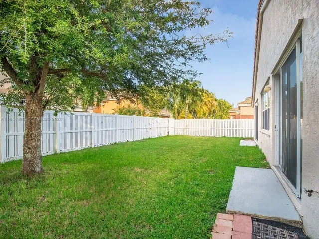 $3,900 | Vizcaya, Miramar, FL 33027