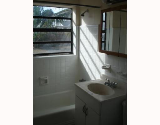 310 Anderson Road Lantana, FL 33462 - Photo 4 of 5 Additional Photo