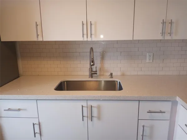 $1,600 | 4770 Northwest 10th Court, Unit 312, Plantation, FL 33313