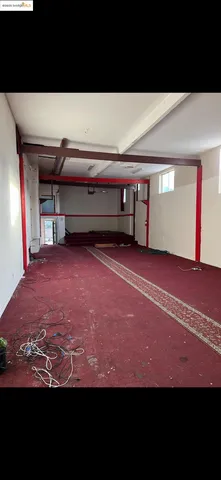 $585,000 | 5609 Foothill Boulevard, Oakland, CA 94605