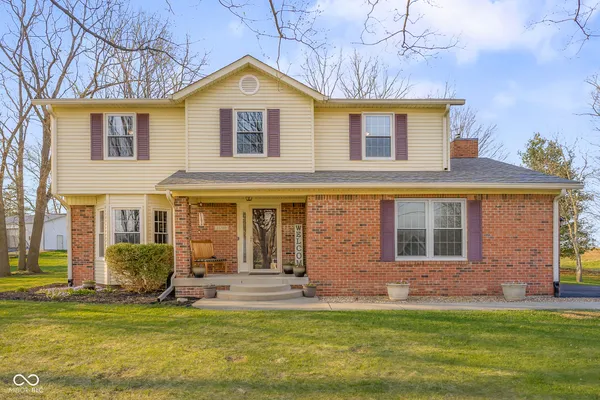 $475,000 | 16300 East Lake Shore Drive North, Hope, IN 47246