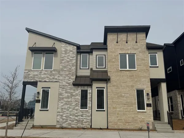 $2,900 | 813 Meadowcrest Drive, Plano, TX 75075