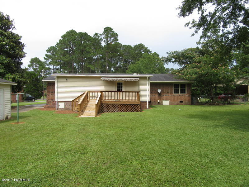 612 Eagle Road Kinston, NC 28501 - Photo 2 of 27 IMG_1400