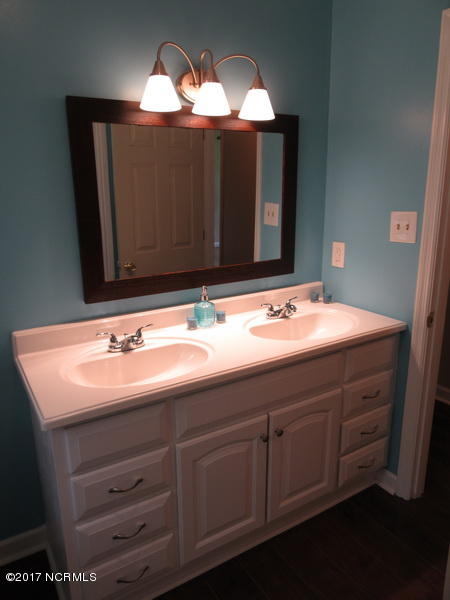 612 Eagle Road Kinston, NC 28501 - Photo 21 of 27 IMG_1384
