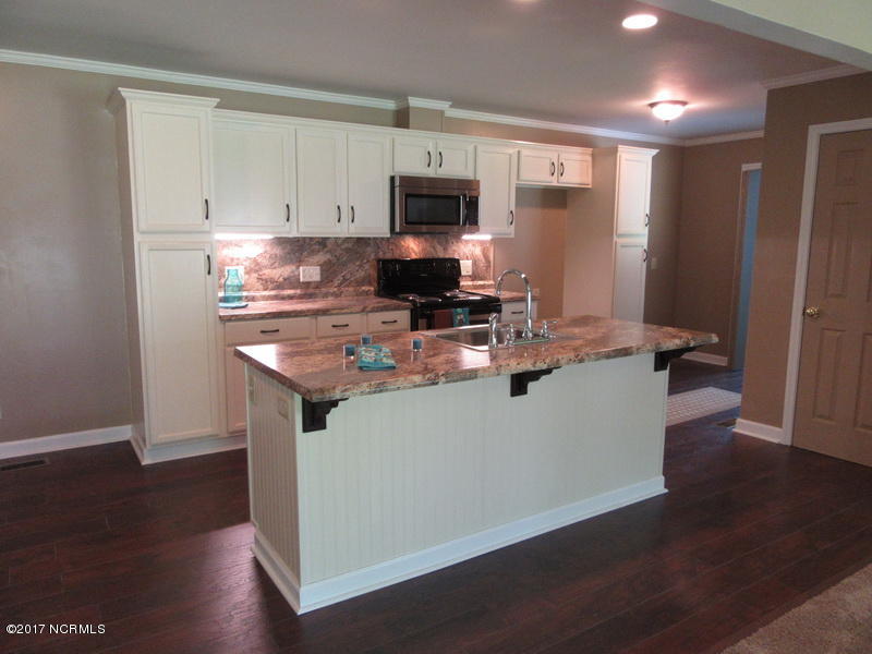 612 Eagle Road Kinston, NC 28501 - Photo 8 of 27 IMG_1355