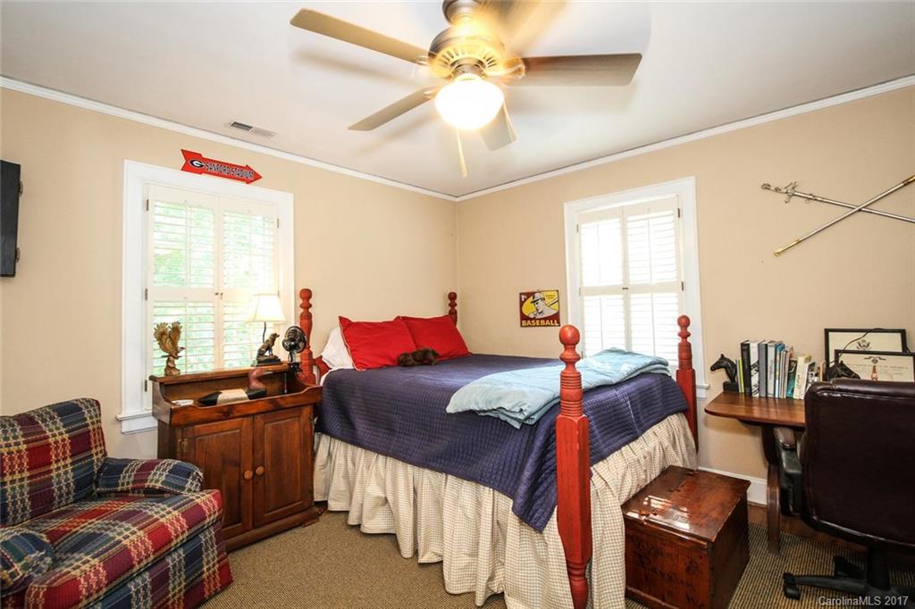 1235 Providence Road Charlotte, NC 28207 - Photo 20 of 24 Gallery Image 20