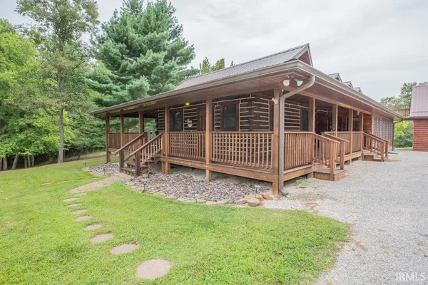 $540,000 | 3090 Shamrock Lane, Birdseye, IN 47513