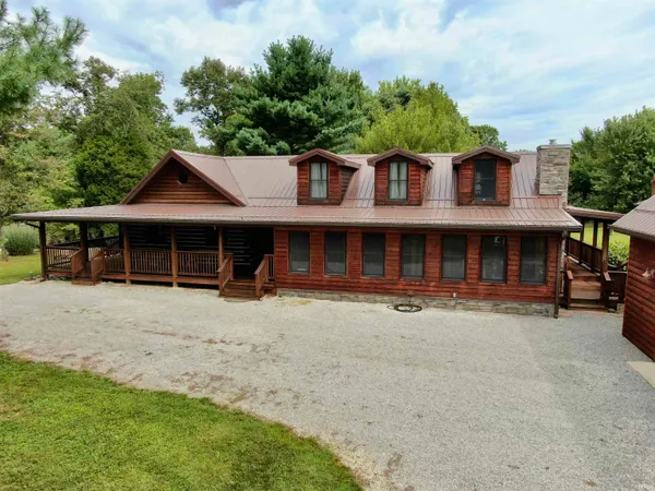 $540,000 | 3090 Shamrock Lane, Birdseye, IN 47513