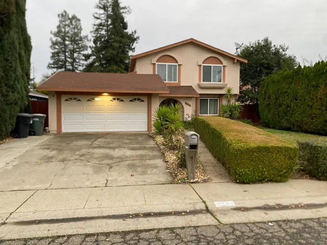 $555,000 | 9243 Carla Way, Sacramento, CA 95826