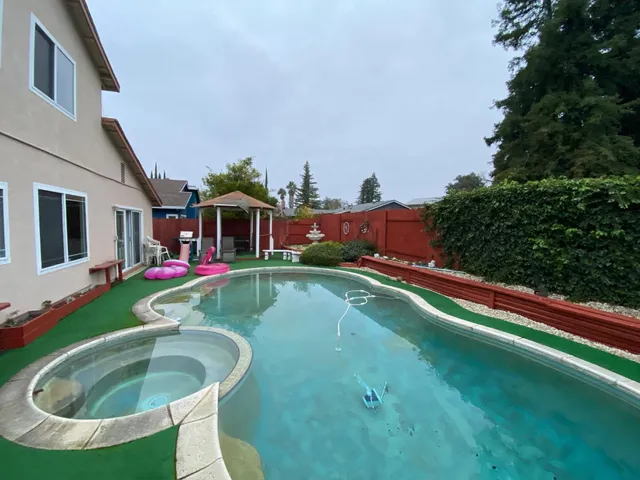 $555,000 | 9243 Carla Way, Sacramento, CA 95826