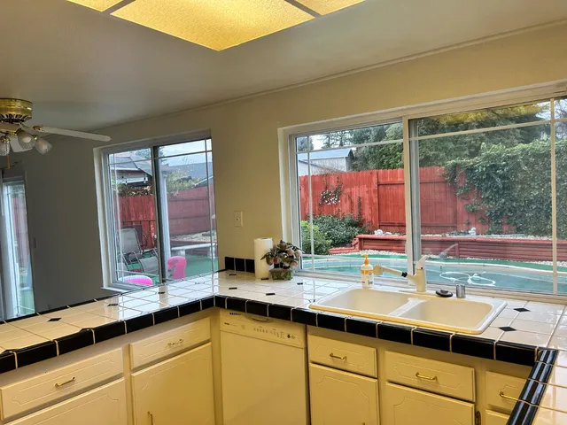 $555,000 | 9243 Carla Way, Sacramento, CA 95826