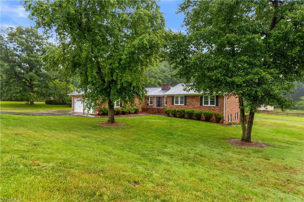 118 Cameron Road Lexington, NC 27295 - Photo 1 of 41 Gallery Image 1