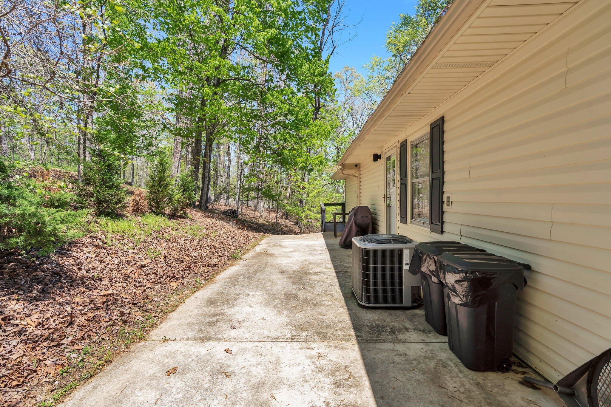 539 Apollo Drive Spring City, TN 37381 - Photo 12 of 39 16-web-or-mls-DSC00308