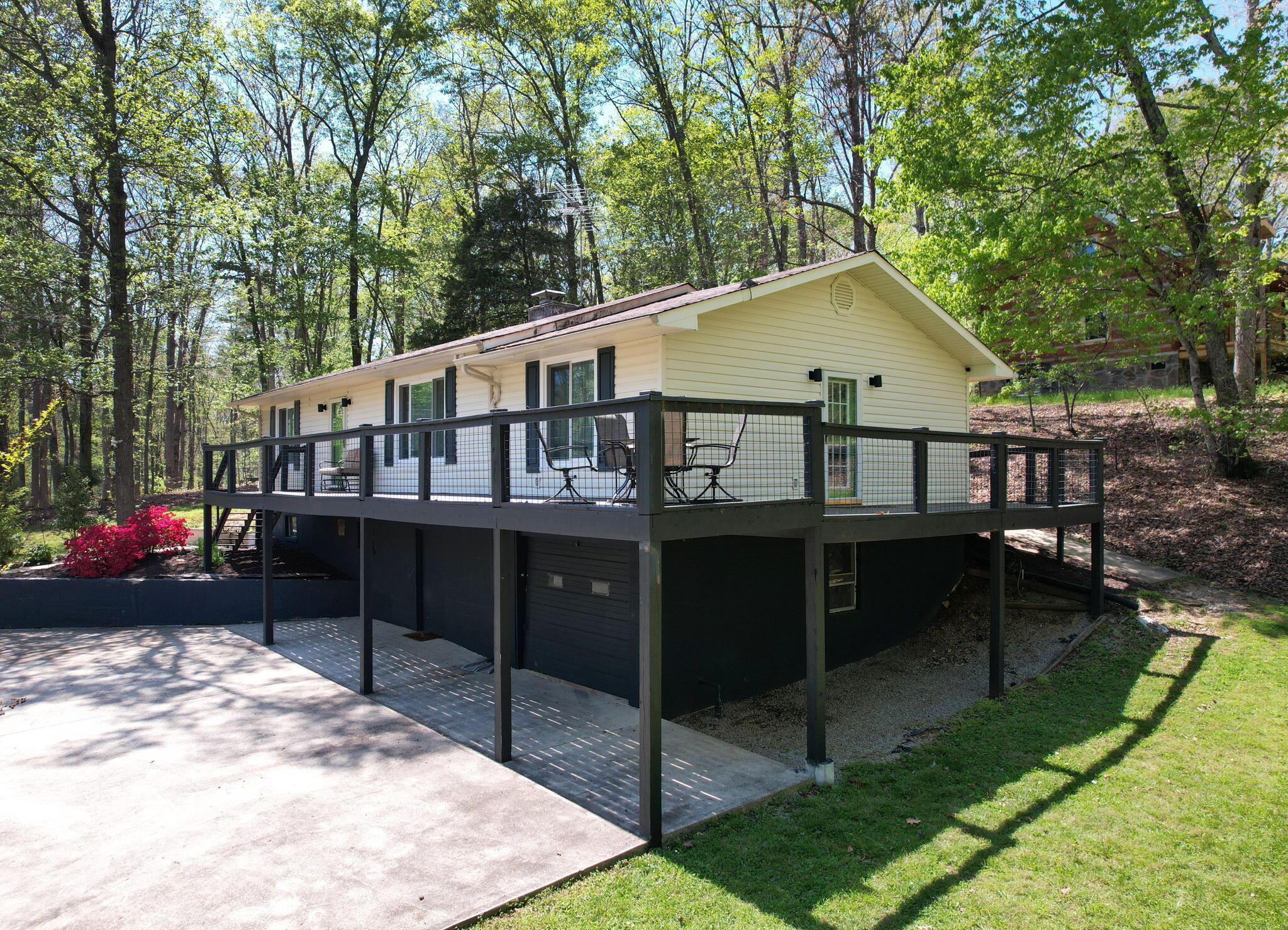539 Apollo Drive Spring City, TN 37381 - Photo 3 of 39 3-web-or-mls-DJI_0774