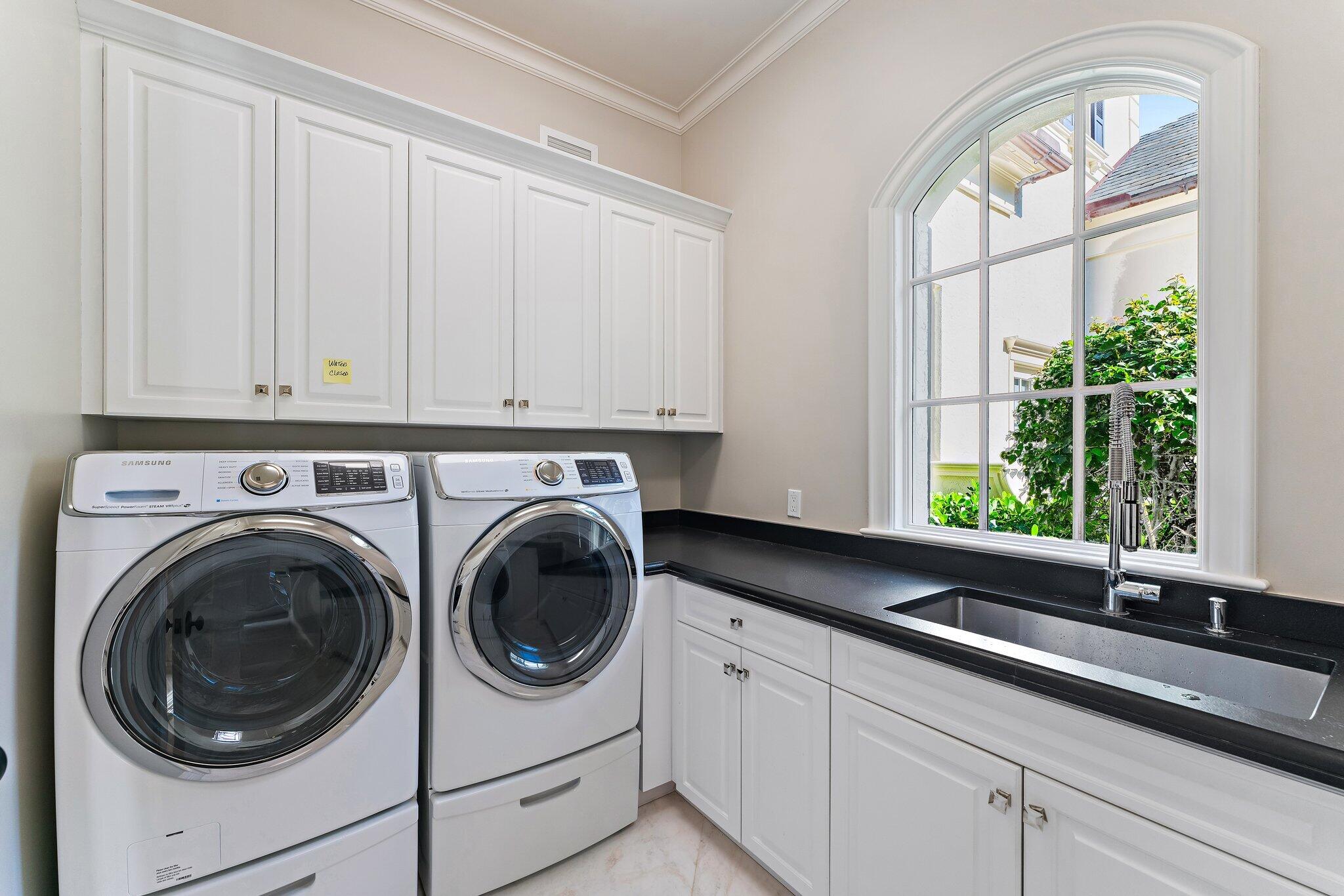 146 Bears Club Drive Jupiter, FL 33477 - Photo 101 of 115 Laundry Room