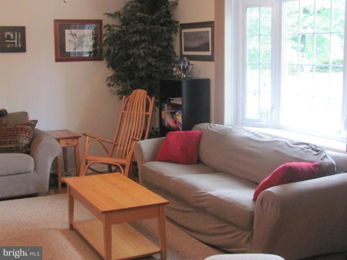 8773 Mission Road Jessup, MD 20794 - Photo 3 of 21 Living Room