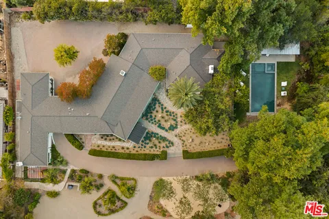 $4,595,000 | 803 Country Club Drive, Ojai, CA 93023