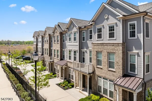 $3,900 | 49 Robeson Street, Somerville, NJ 08876