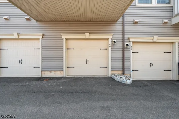 $3,900 | 49 Robeson Street, Somerville, NJ 08876