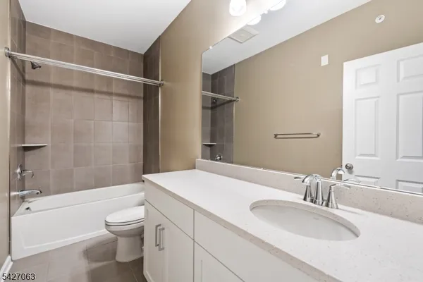 $3,900 | 49 Robeson Street, Somerville, NJ 08876