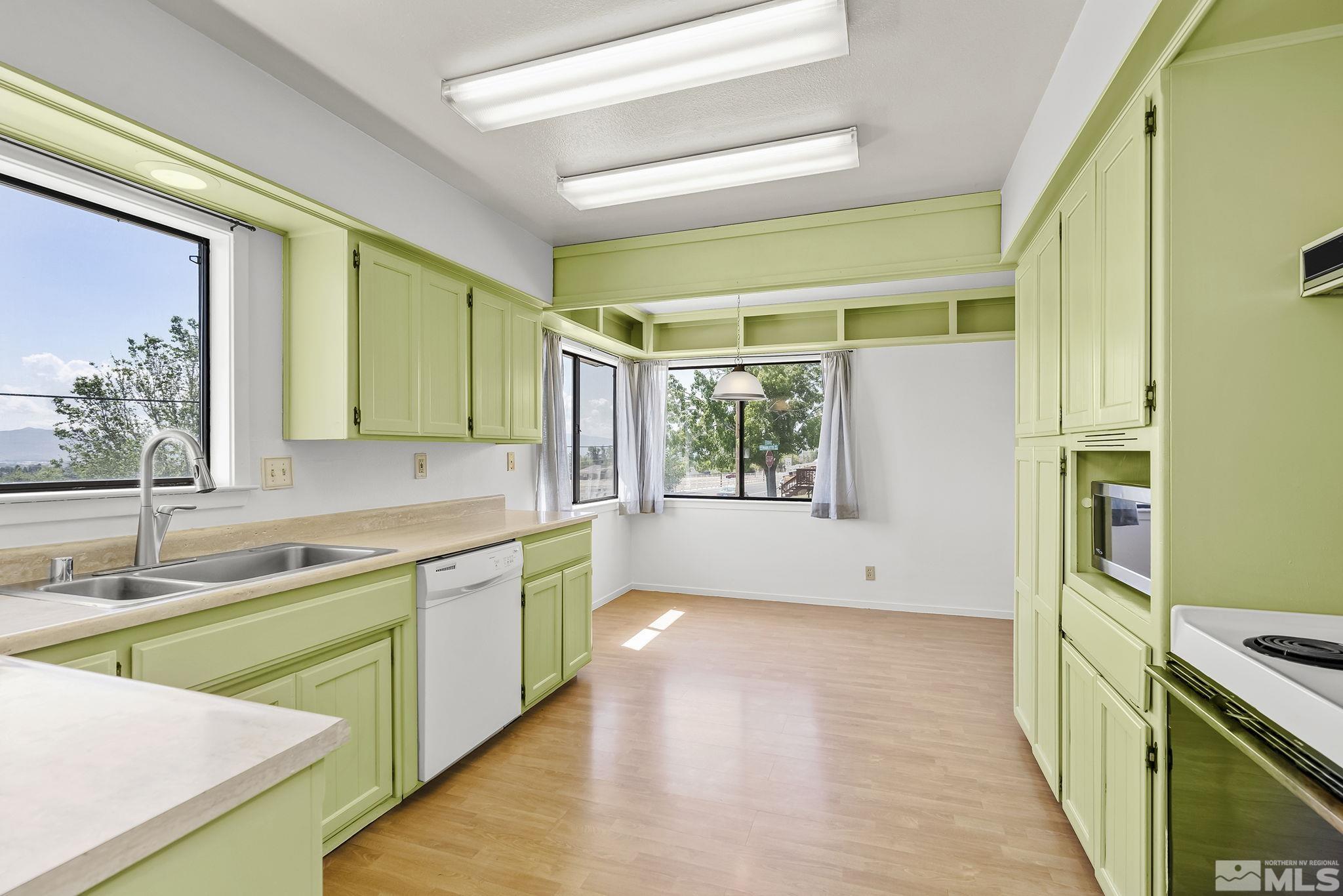 2201 Coleman Drive Reno, NV 89503 - Photo 18 of 36 Photo 18