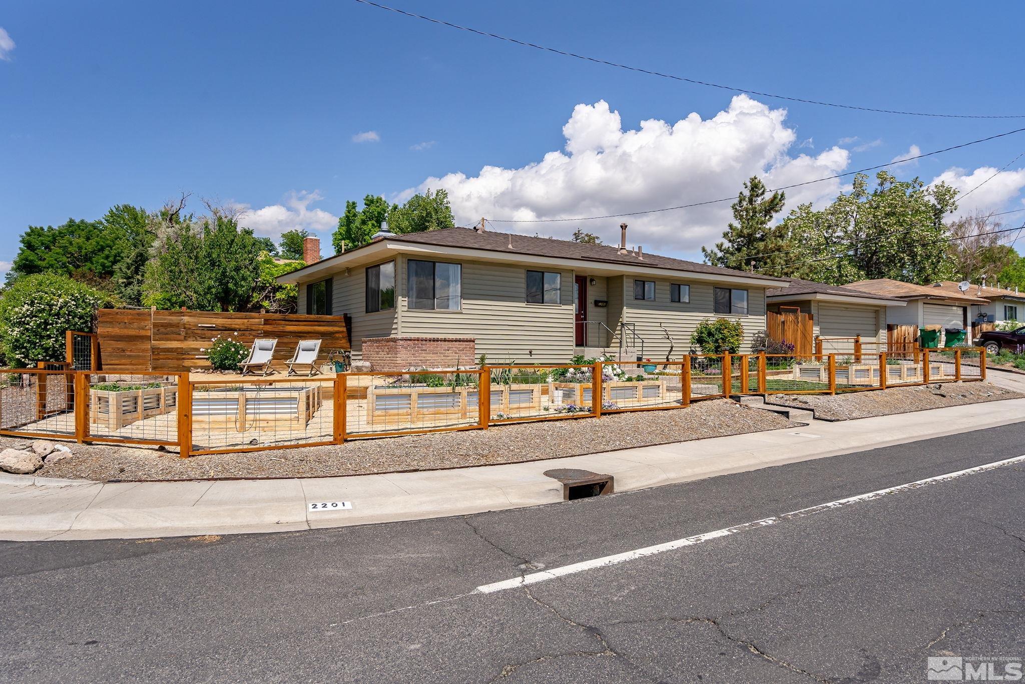 2201 Coleman Drive Reno, NV 89503 - Photo 7 of 36 Photo 7