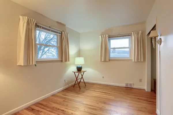 $2,300 | 113 East Woodland Drive, Mechanicsburg, PA 17055