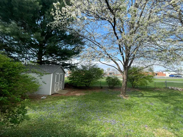 $2,300 | 113 East Woodland Drive, Mechanicsburg, PA 17055